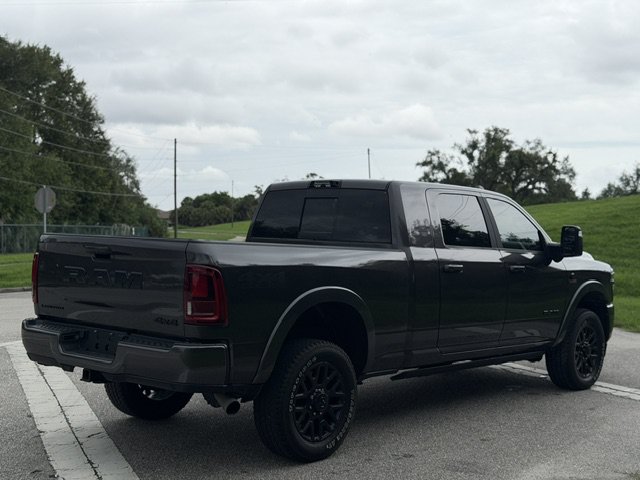 Used 2025 RAM 2500 Limited AWD/4WD image 5