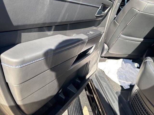 Used 2025 Toyota Tundra Platinum image 28