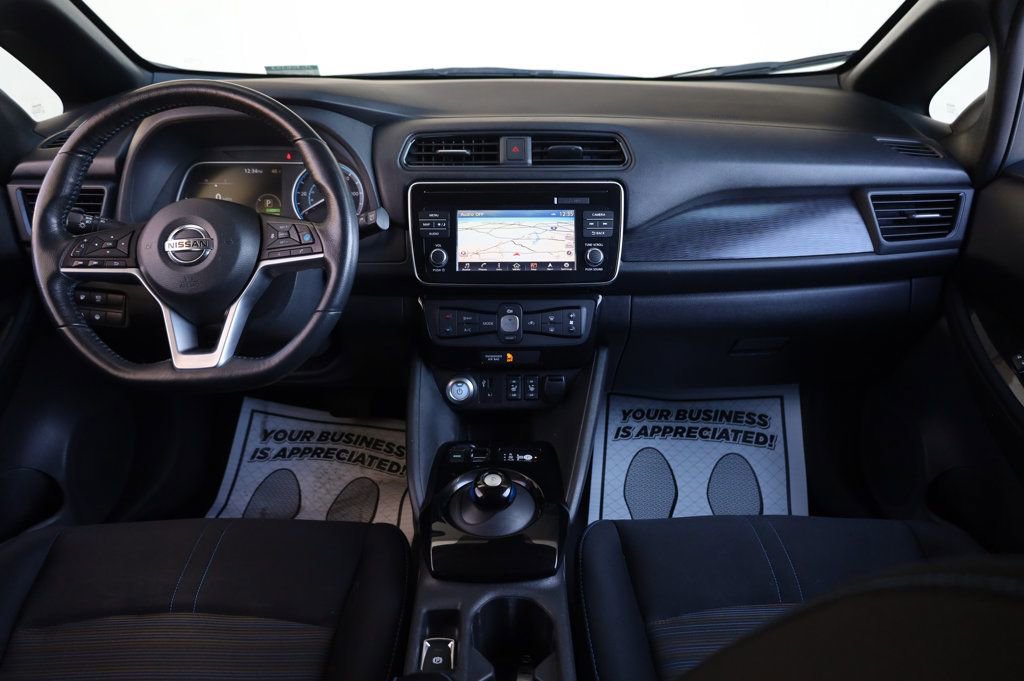 Used 2018 Nissan Leaf SV w/ SV Technology Package image 24