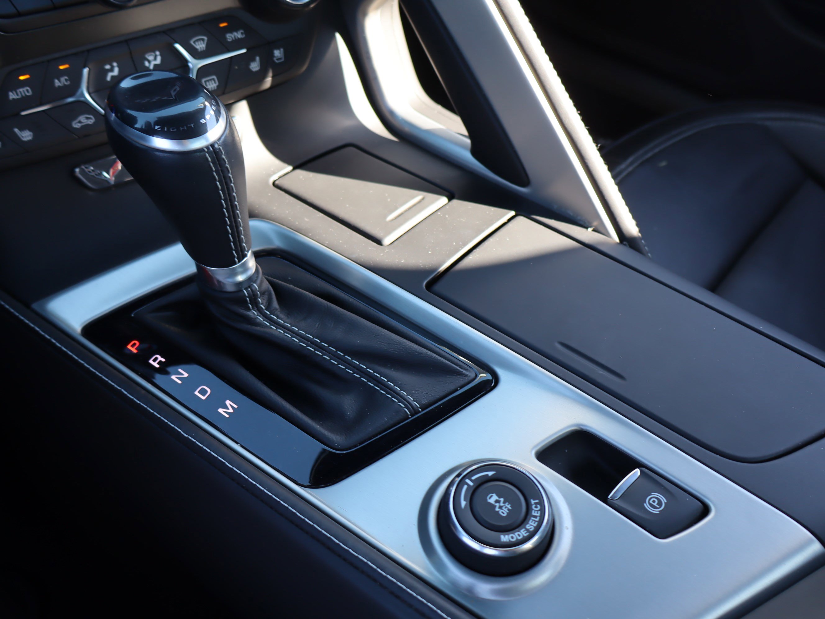 Used 2019 Chevrolet Corvette Stingray Convertible w/ 3LT Preferred Equipment Group RWD image 29