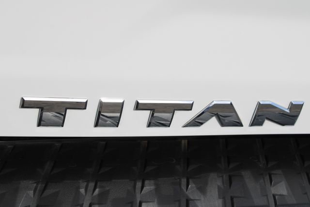 Used 2021 Nissan Titan S w/ S Utility Package image 8