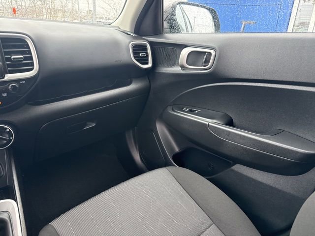 Certified 2026 Hyundai Venue SE image 35