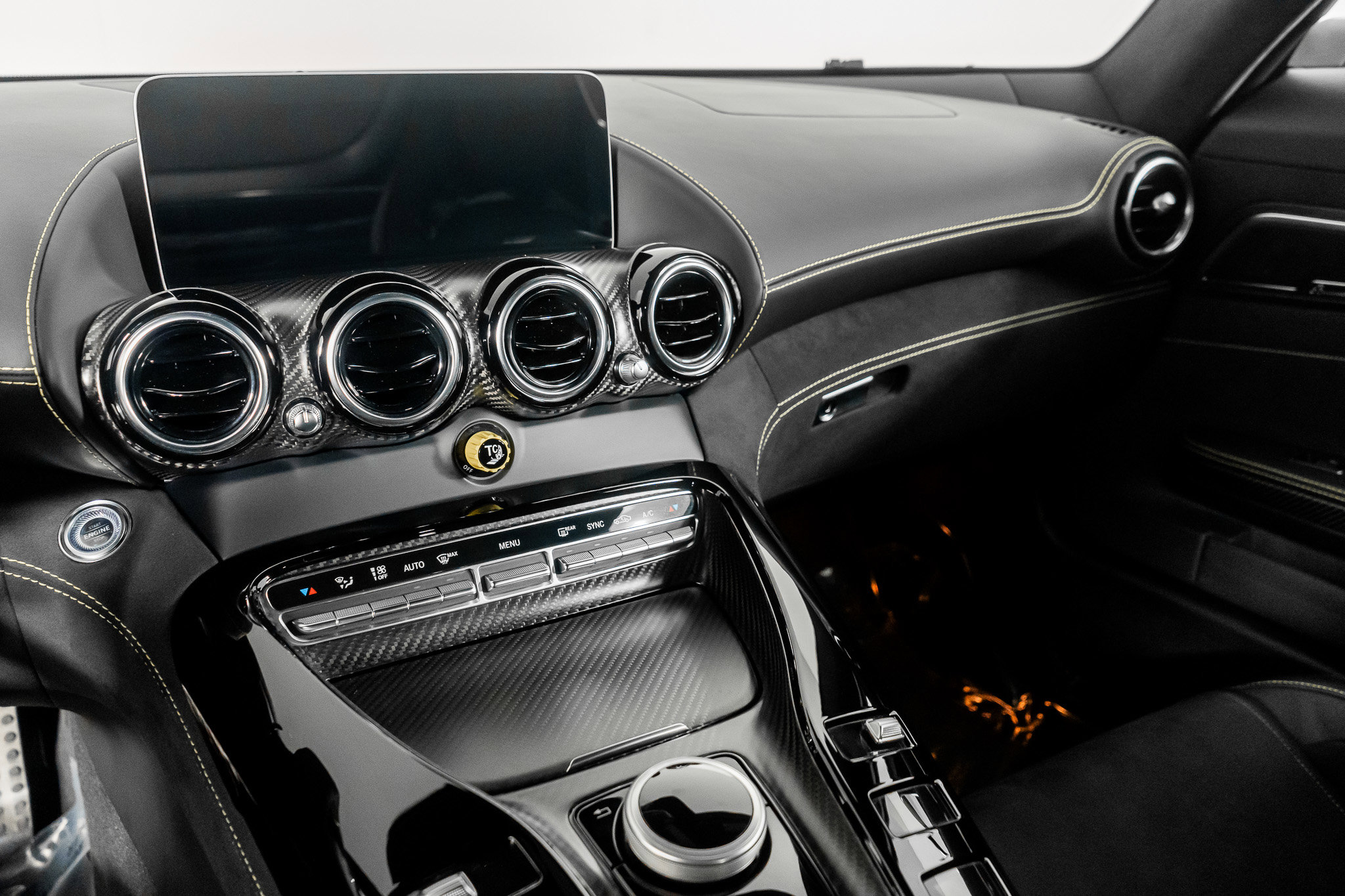 Used 2020 Mercedes-Benz AMG GT R image 34