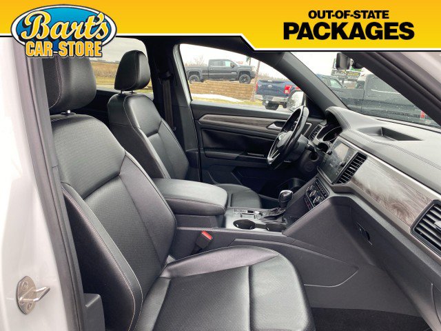 Used 2020 Volkswagen Atlas Cross Sport SE w/ Panoramic Sunroof Package FWD image 14