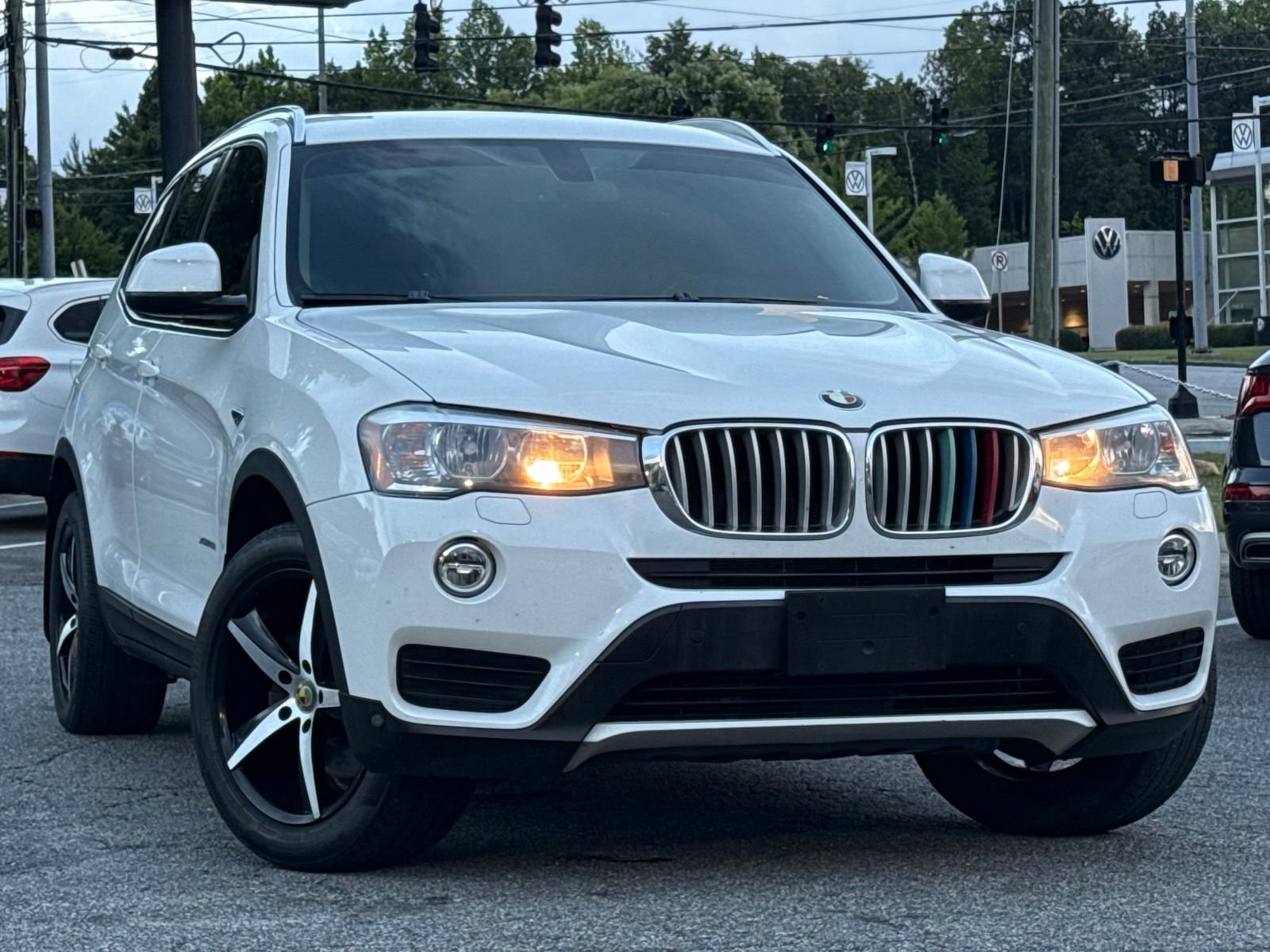Used 2017 BMW X3 xDrive28i AWD/4WD image 7