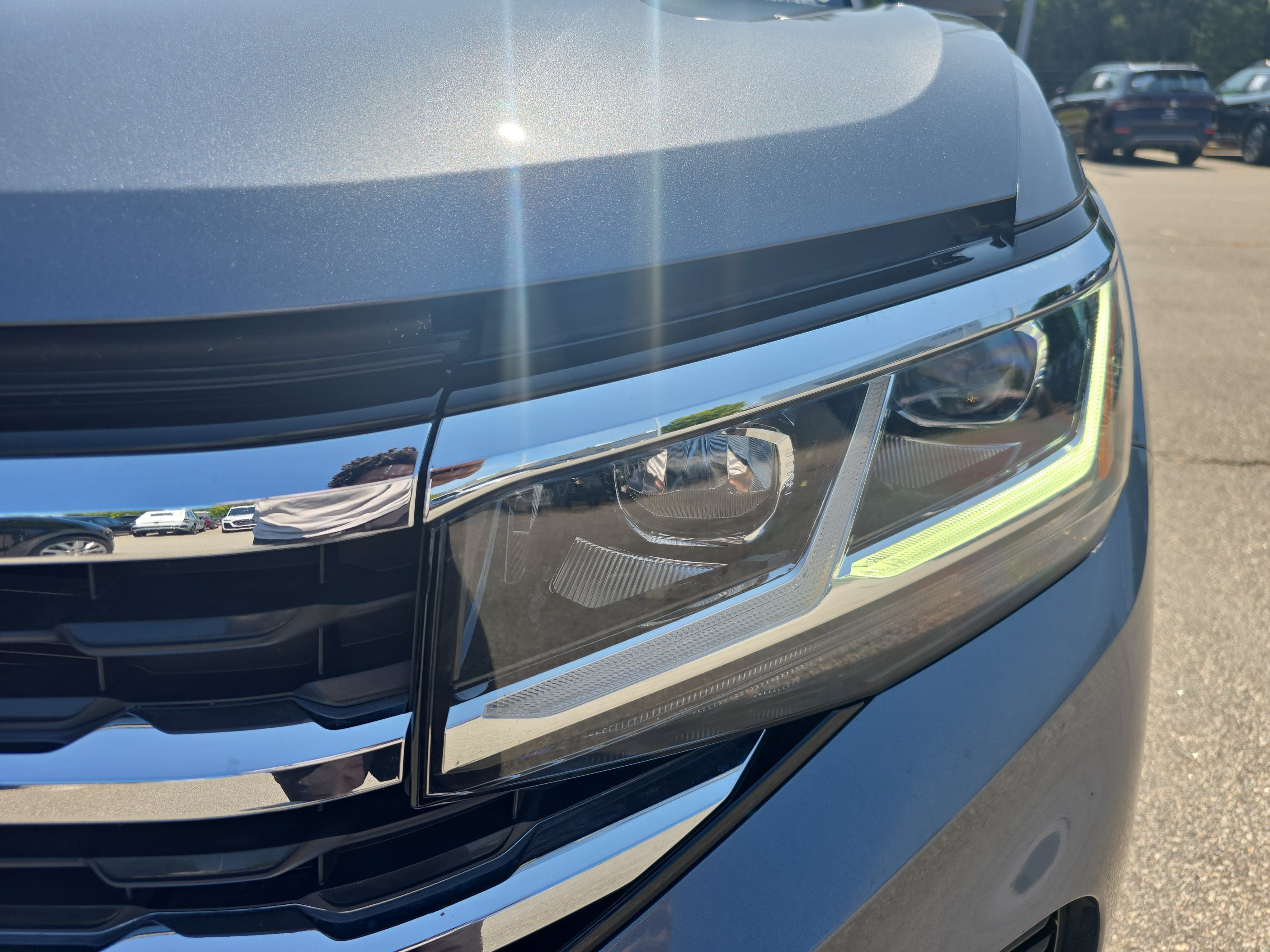 Used 2023 Volkswagen Atlas Cross Sport SE w/ Panoramic Sunroof Package FWD image 30