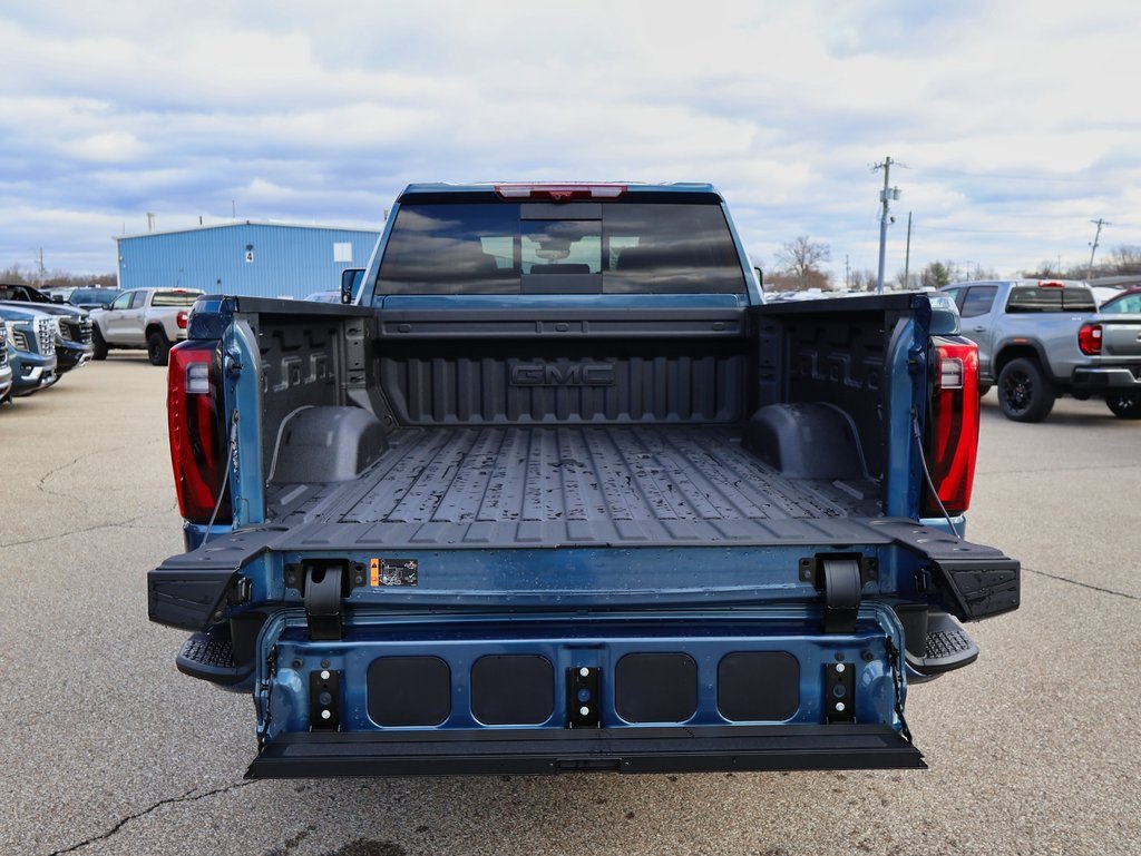 New 2026 GMC Sierra 3500 Denali w/ Denali Reserve Package image 5