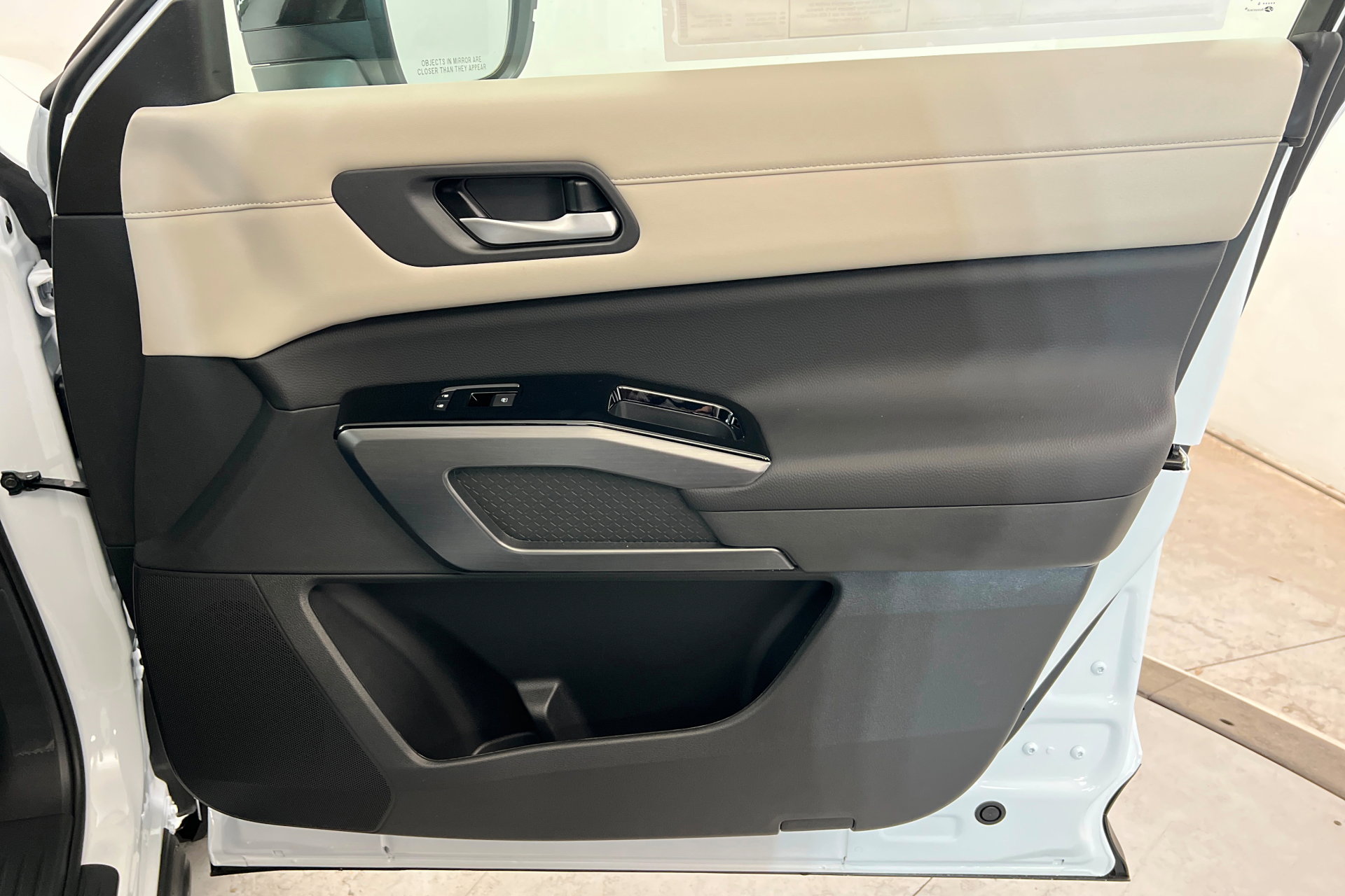 New 2026 Nissan Pathfinder SL image 24