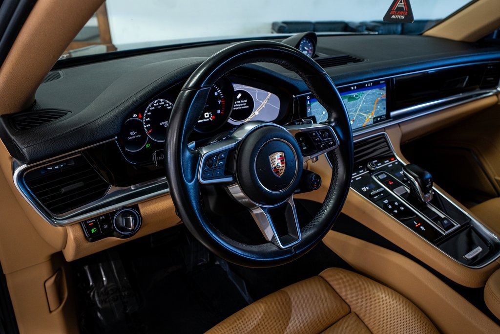 Used 2019 Porsche Panamera image 36