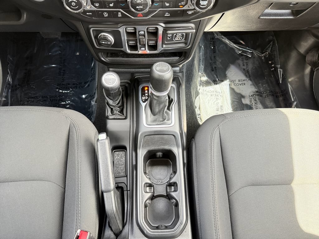 Used 2022 Jeep Wrangler Unlimited Sport AWD/4WD image 11