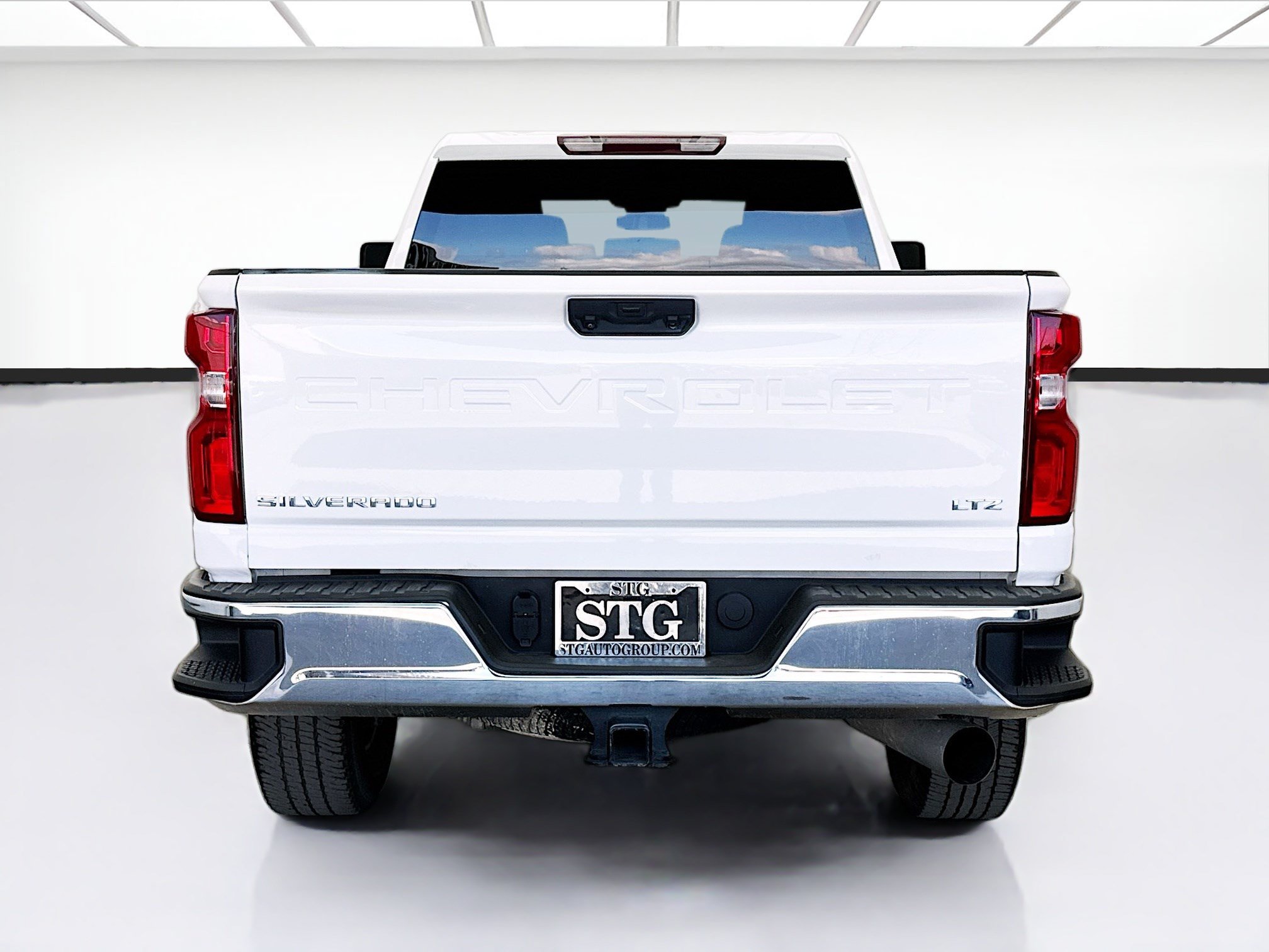 Used 2024 Chevrolet Silverado 2500 LTZ AWD/4WD image 5
