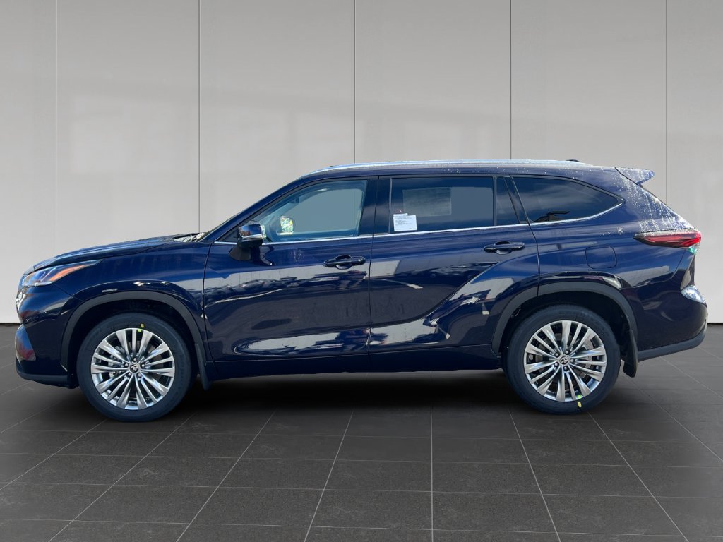 New 2026 Toyota Highlander Platinum AWD/4WD image 2