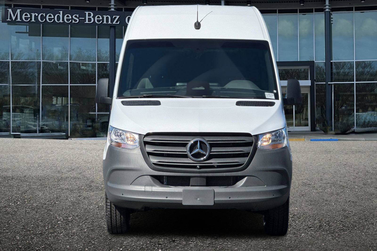 New 2025 Mercedes-Benz Sprinter 2500 image 9