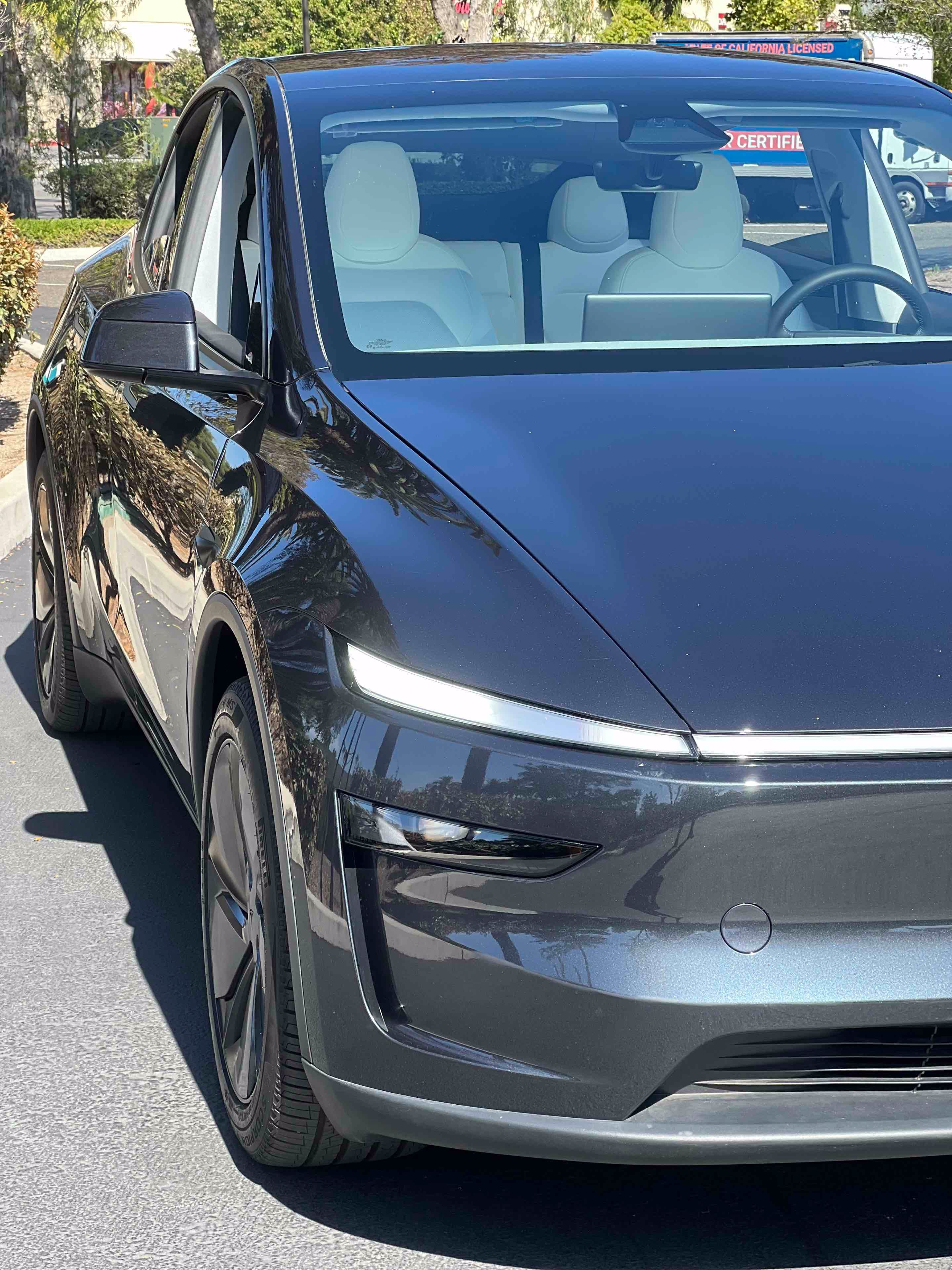 Used 2026 Tesla Model Y Long Range AWD/4WD image 23