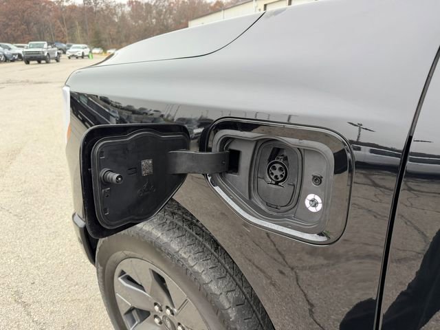 Used 2023 Ford F150 Lightning Lariat w/ Equipment Group 511A High image 12