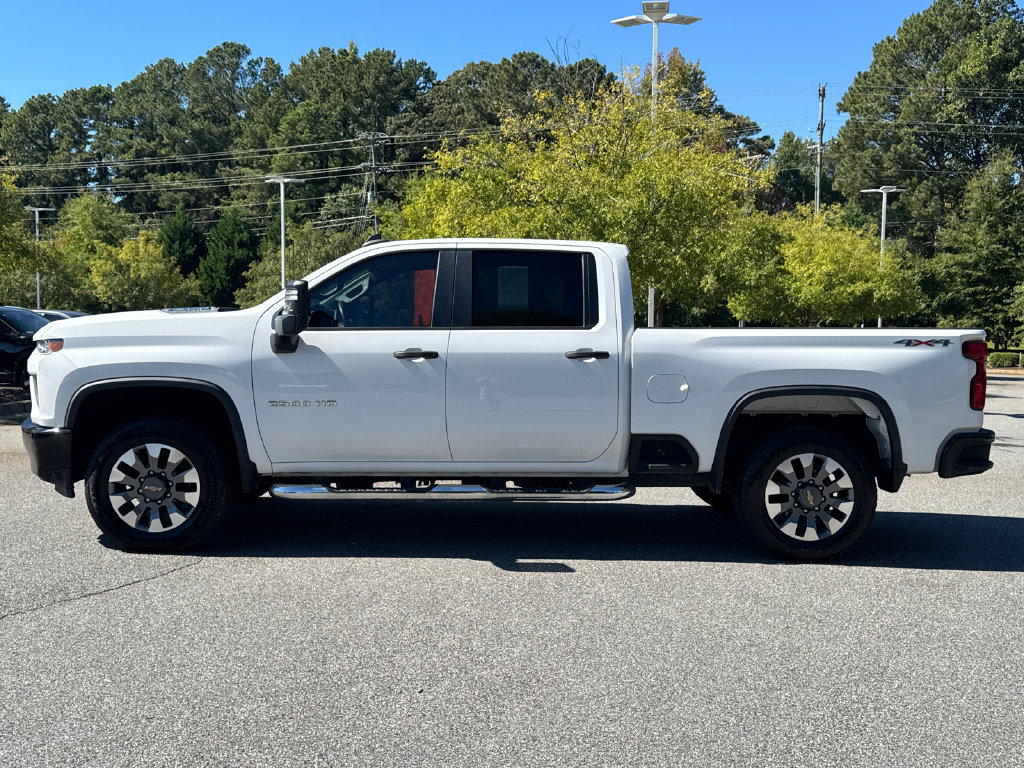 Used 2022 Chevrolet Silverado 2500 Custom w/ Custom Value Package AWD/4WD image 10