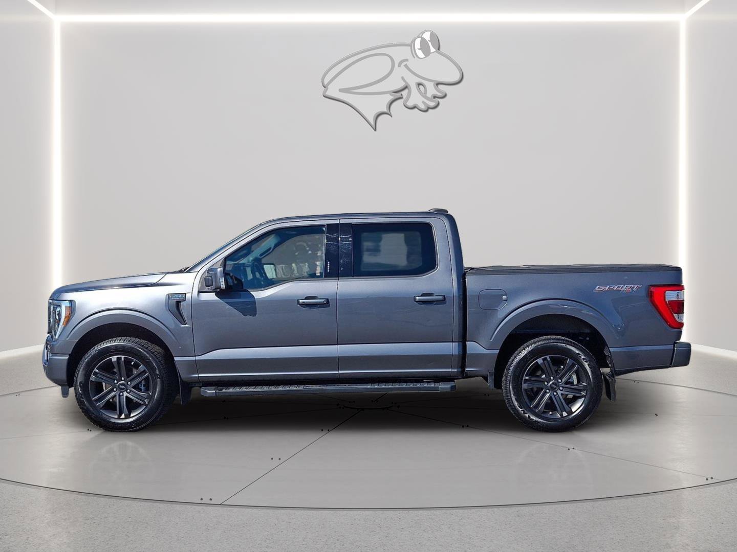 Used 2021 Ford F150 Lariat w/ Equipment Group 502A High image 7