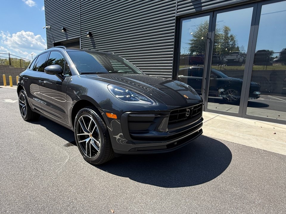 New 2026 Porsche Macan Turbo AWD/4WD image 9