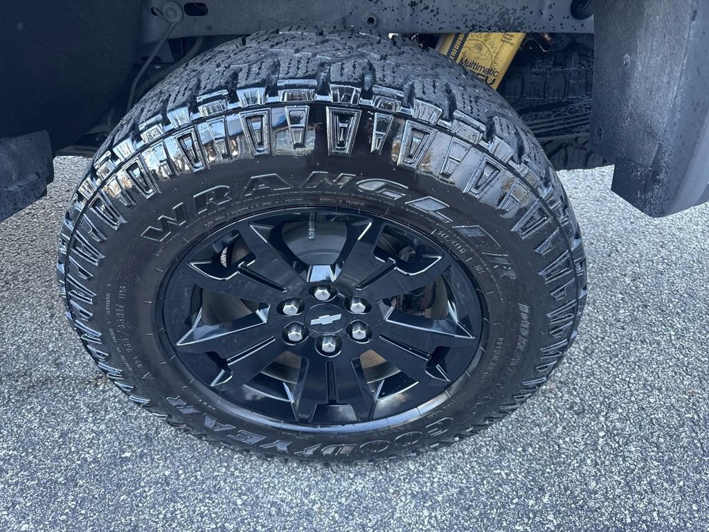 Used 2022 Chevrolet Colorado ZR2 w/ ZR2 Midnight Special Edition image 14