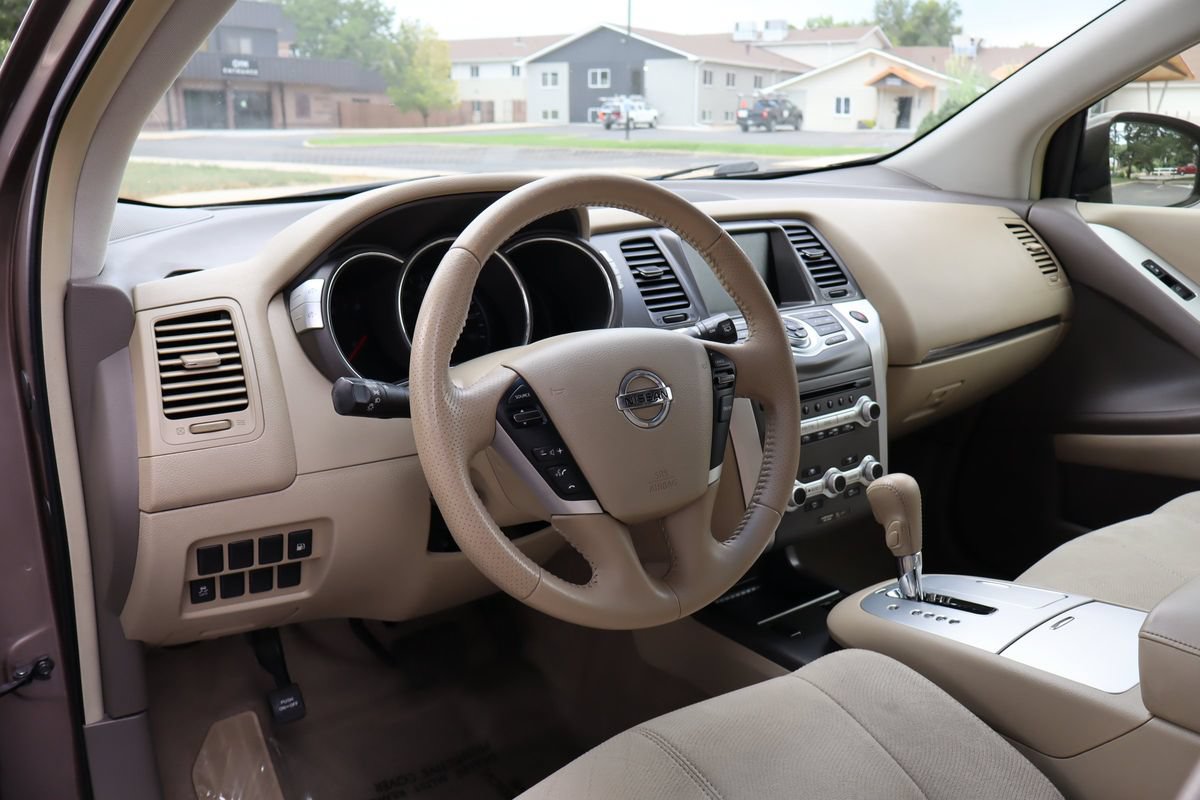 Used 2012 Nissan Murano SV AWD/4WD image 15