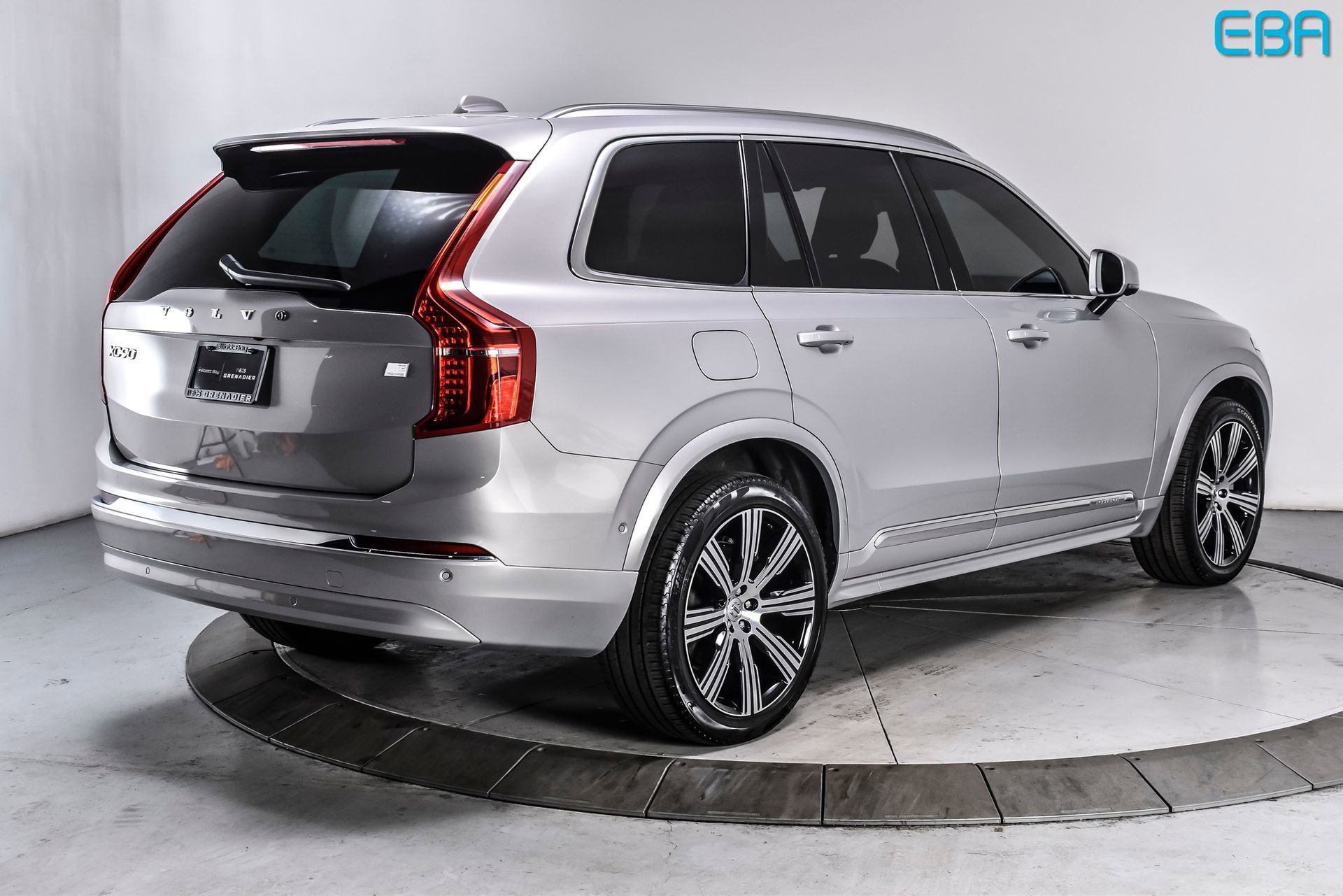 Used 2024 Volvo XC90 T8 Ultimate w/ Protection Package AWD/4WD image 6