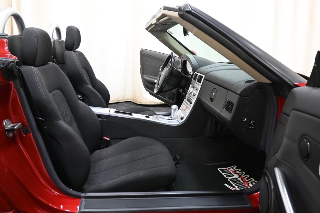 Used 2007 Chrysler Crossfire Convertible w/ Special Edition Group RWD image 8