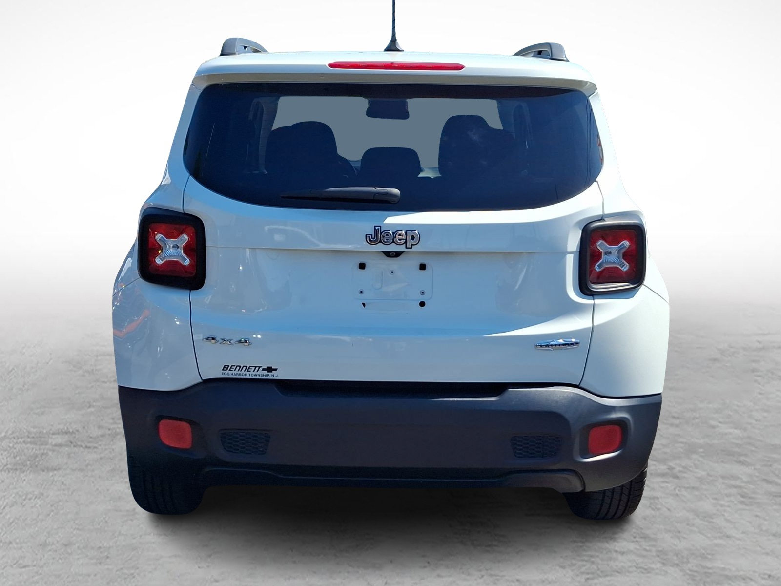 Used 2015 Jeep Renegade Latitude AWD/4WD image 5