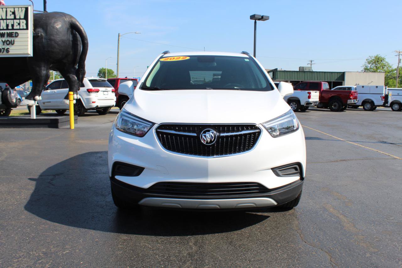 Used 2024 Buick Encore GX Preferred FWD image 2