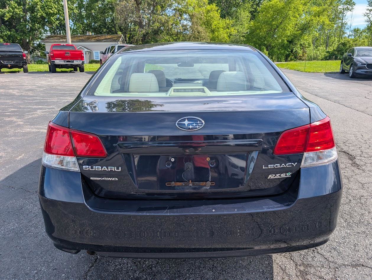 Used 2012 Subaru Legacy 2.5i w/ Alloy Wheel Pkg AWD/4WD image 11