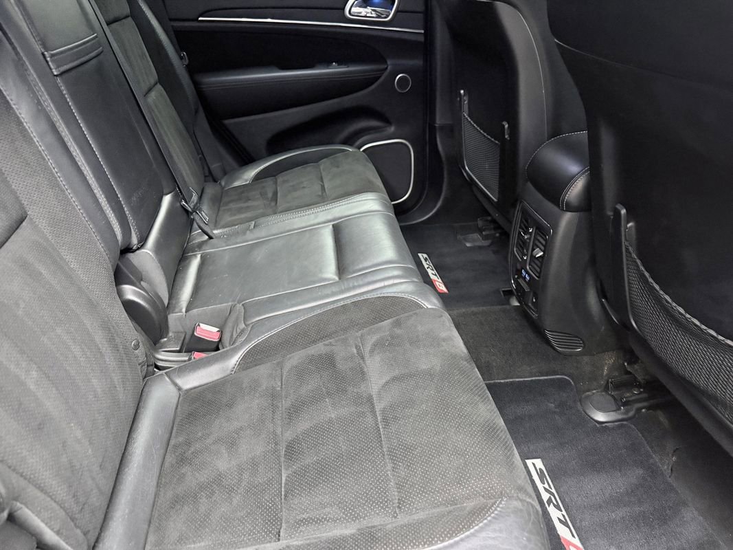Used 2014 Jeep Grand Cherokee SRT image 13