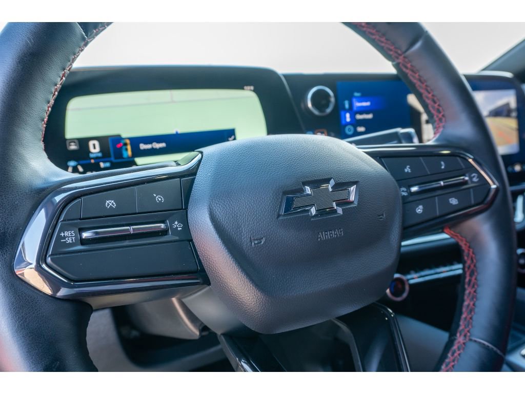 Used 2025 Chevrolet Equinox EV RS image 30