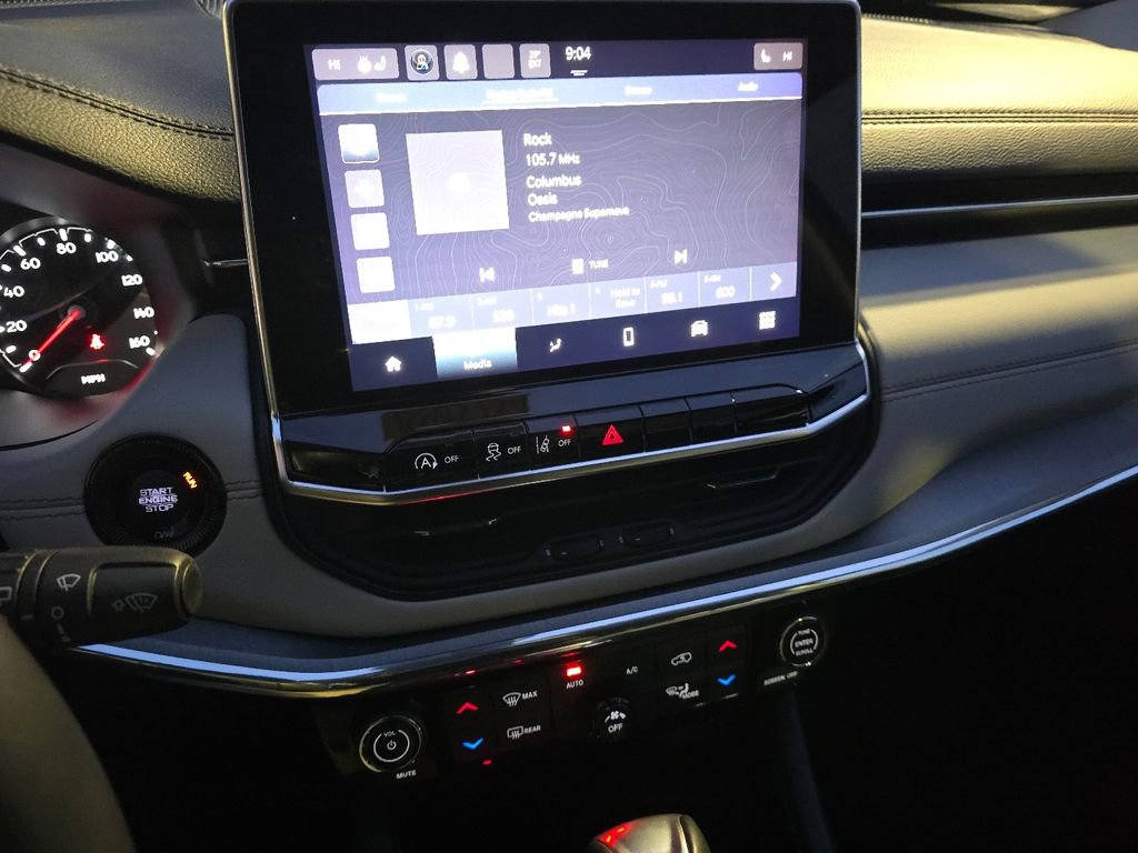 Used 2022 Jeep Compass Limited image 30