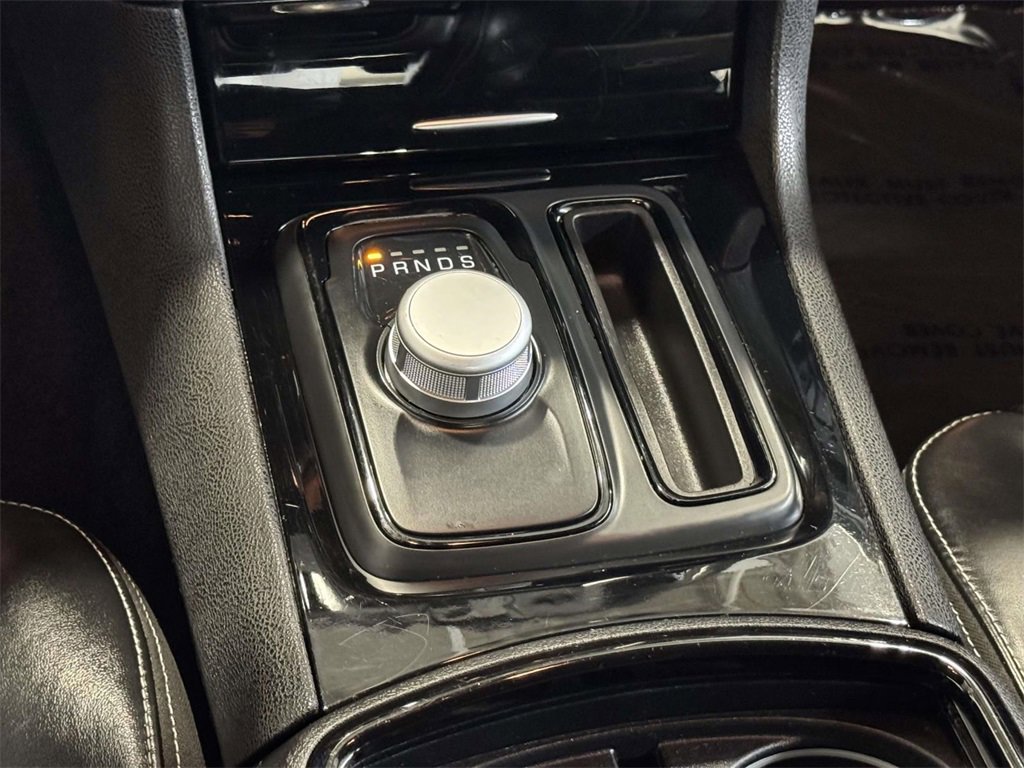 Used 2022 Chrysler 300 S image 24