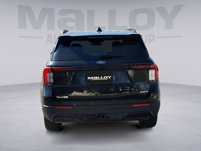 Certified 2025 Ford Explorer ST-Line image 4