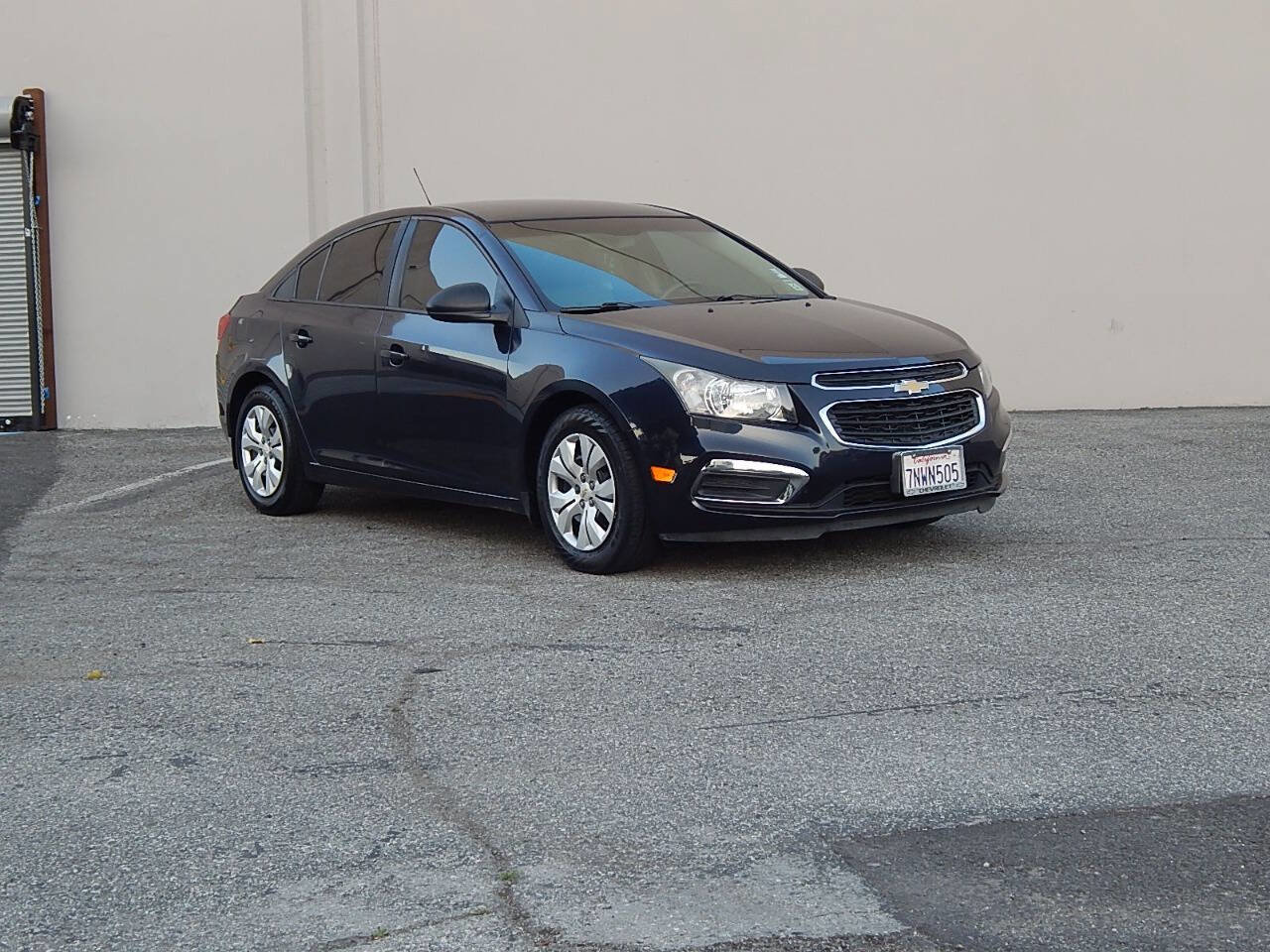Used 2016 Chevrolet Cruze LS FWD image 1