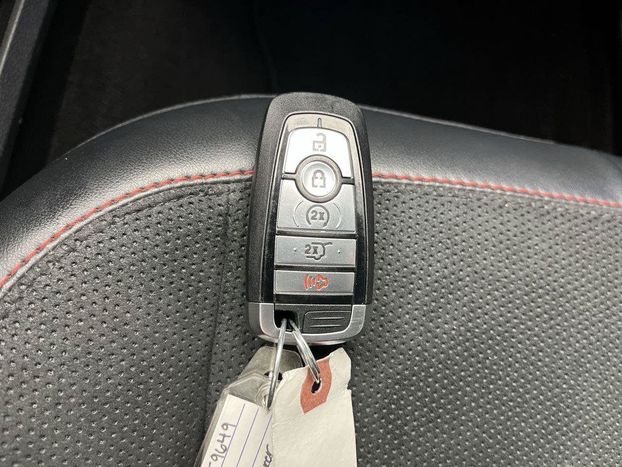 Used 2025 Ford Explorer ST AWD/4WD image 33