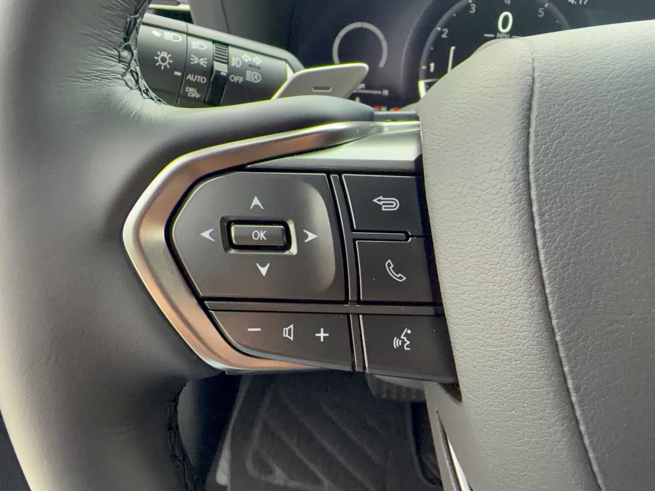 New 2026 Lexus GX 550 w/ Accessory Package (31) AWD/4WD image 18
