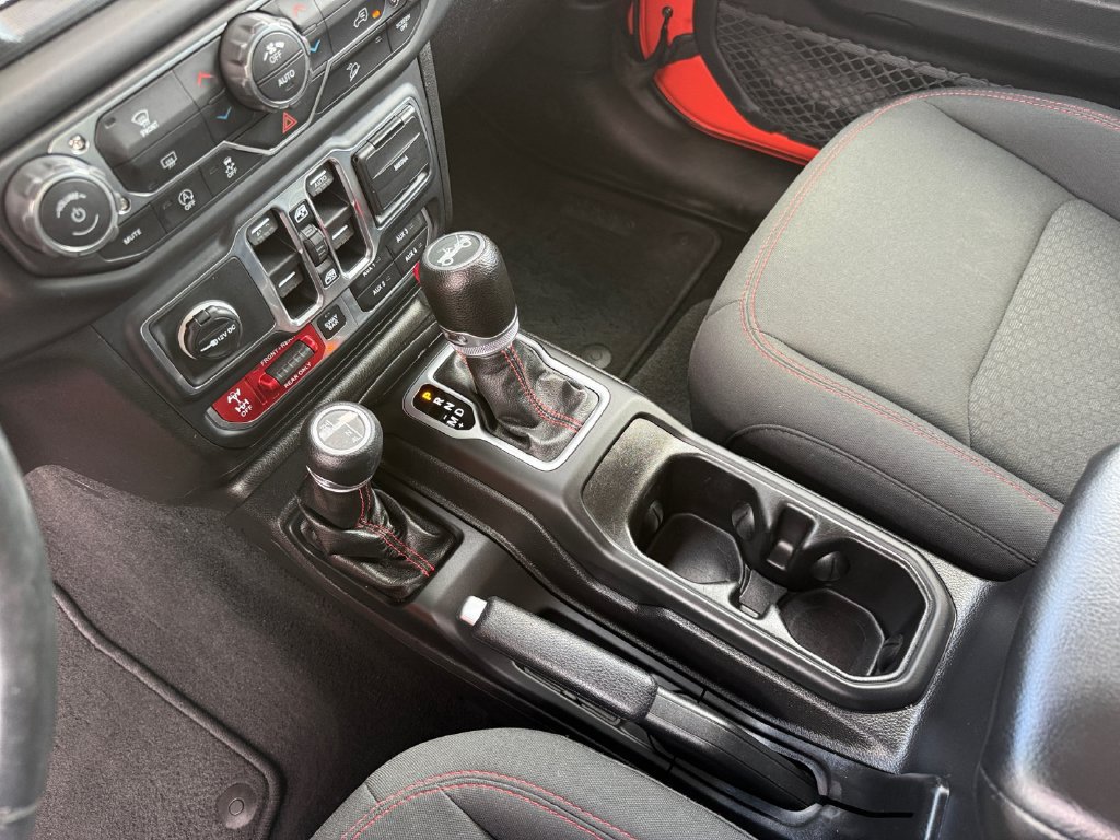 Used 2018 Jeep Wrangler Unlimited Rubicon AWD/4WD image 23