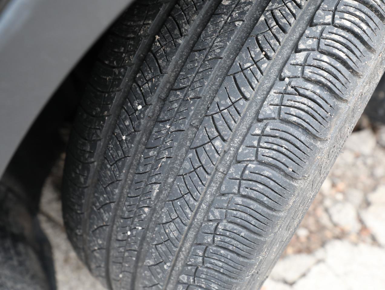 Used 2020 Tesla Model Y Long Range image 26