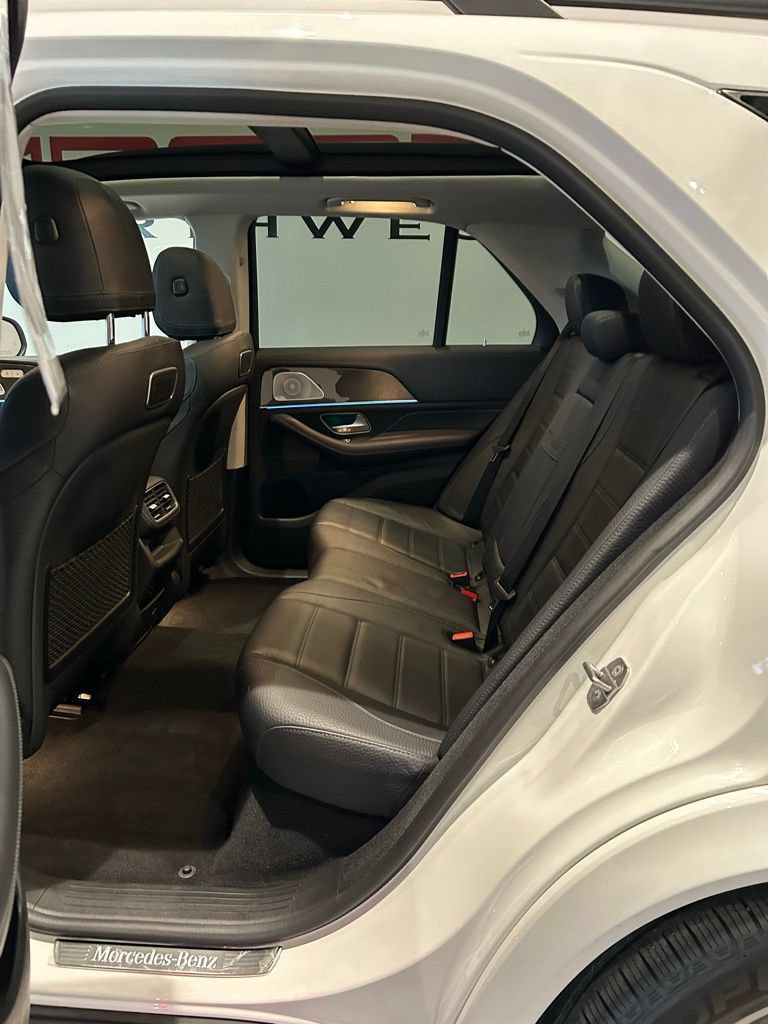 Used 2020 Mercedes-Benz GLE 580 4MATIC w/ MBUX Technology Package image 28