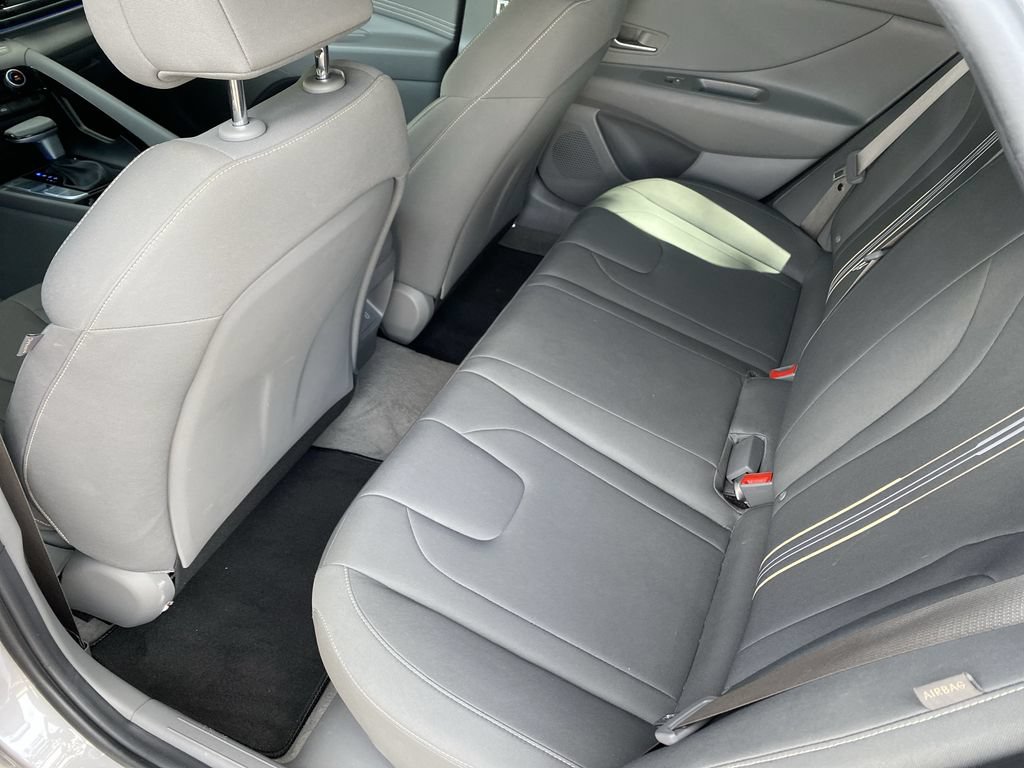 Used 2026 Hyundai Elantra SEL FWD image 26