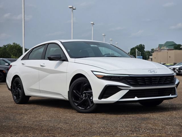 New 2026 Hyundai Elantra SEL Sport FWD video 2