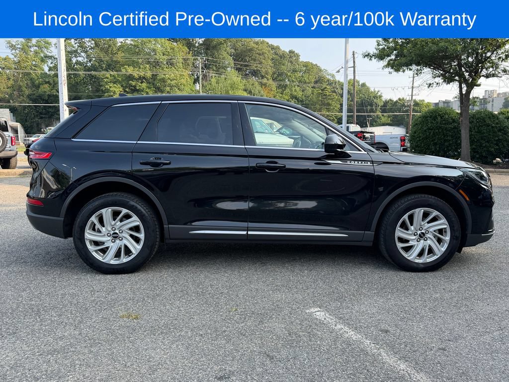 Certified 2023 Lincoln Corsair AWD w/ Rear Removable Package Tray image 8