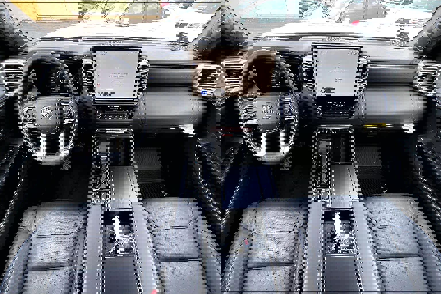 Used 2025 Toyota Sequoia Platinum image 14