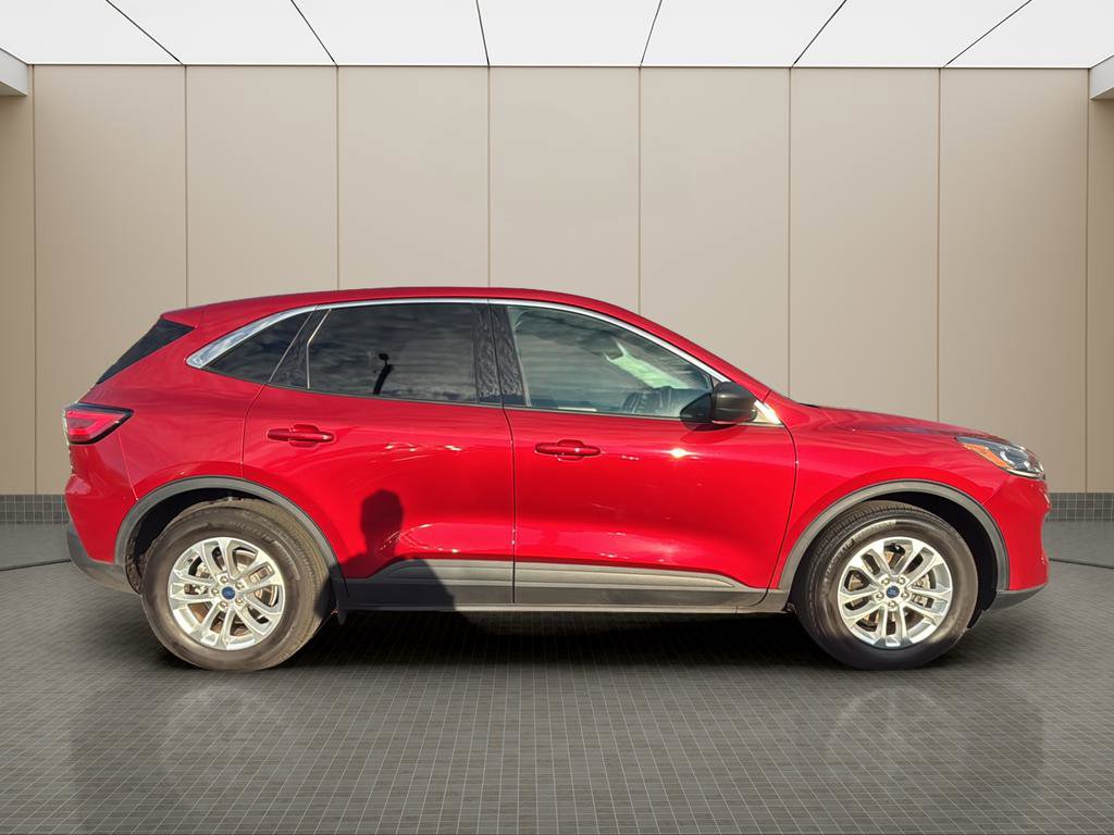 Used 2022 Ford Escape SE w/ Convenience Package FWD image 6