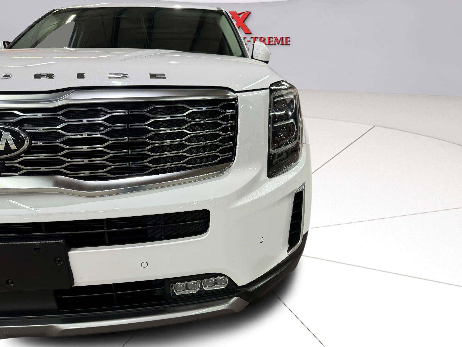 Used 2021 Kia Telluride SX w/ Towing Package FWD image 13