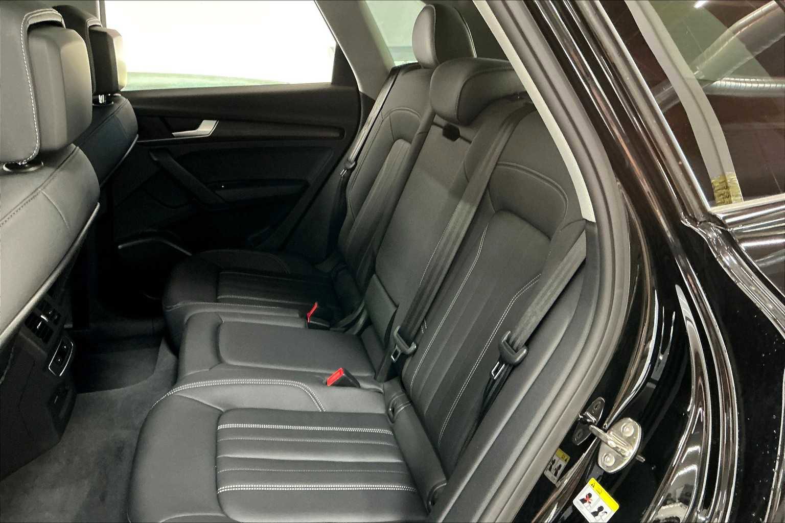 Used 2025 Audi Q5 2.0T Premium image 28