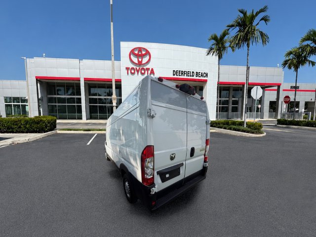 Used 2025 RAM ProMaster 2500 w/ Convenience Group FWD image 8