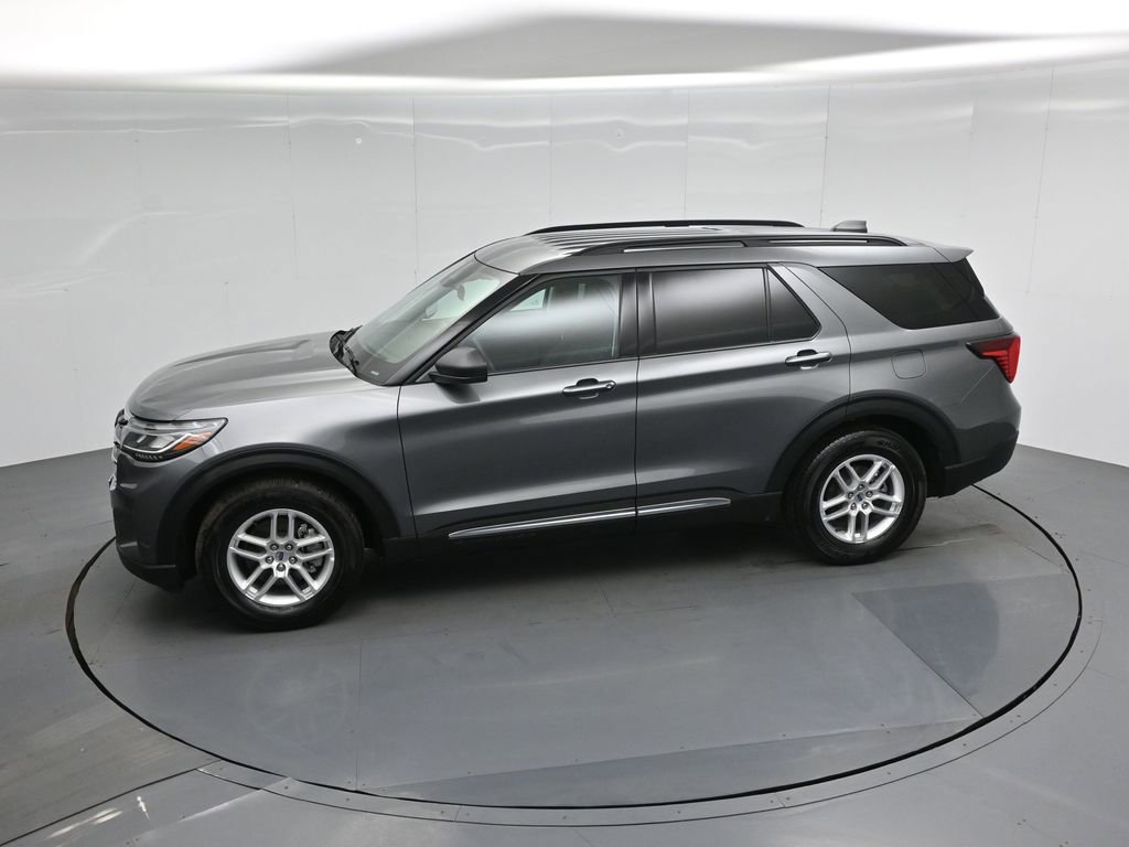 Certified 2025 Ford Explorer Active image 41