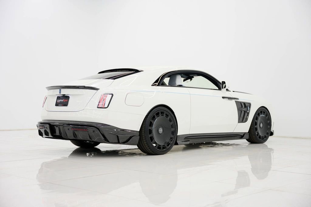 Used 2025 Rolls-Royce Spectre AWD/4WD image 31